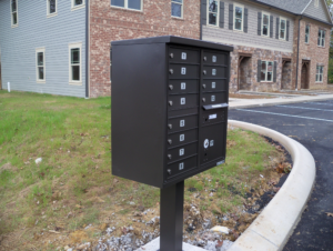 Freds Mailboxes 010